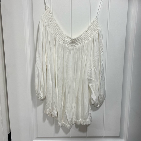 Aritzia Babaton White Off Shoulder Shirt - Picture 2 of 3